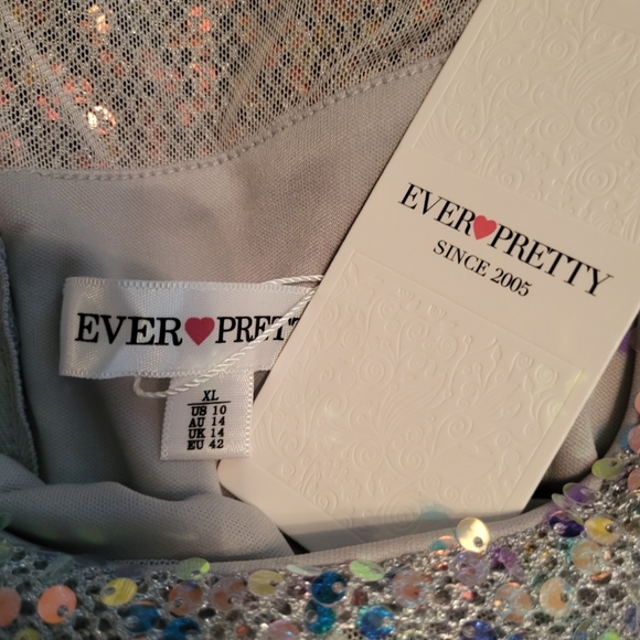 Elegant Round Neckline Sequins Floor Length Evening Dress - Picture 9 of 11